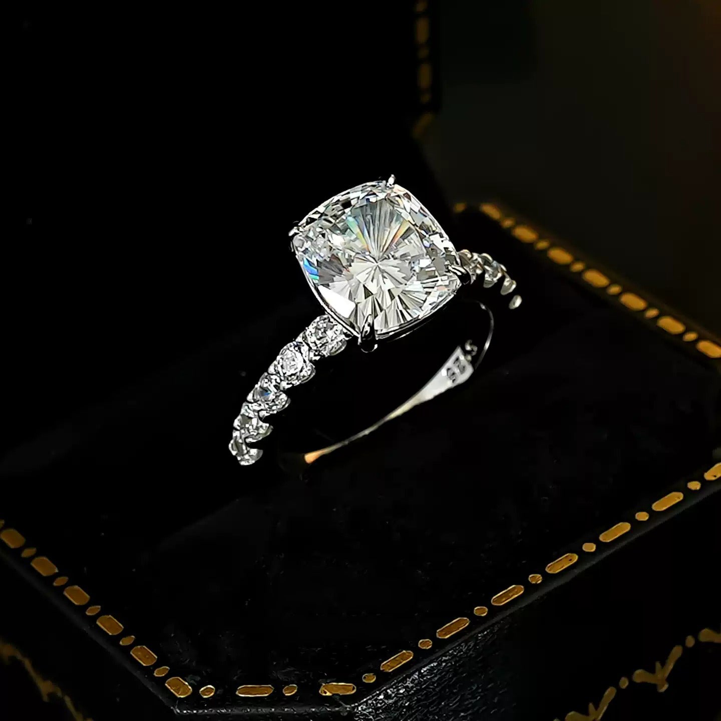 Minimalist & Chic S925 Silver Ring for Women