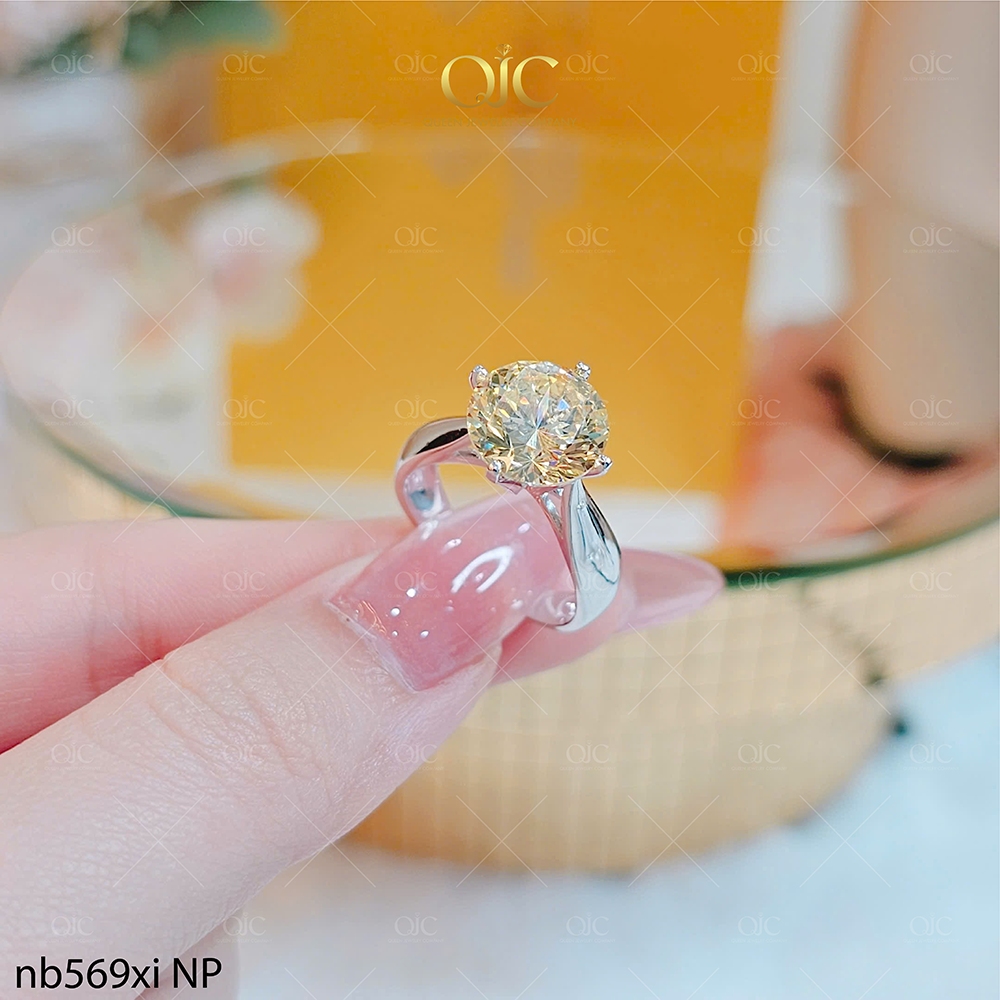 3.5ct Moissanite Ring in Italian S925 Silver