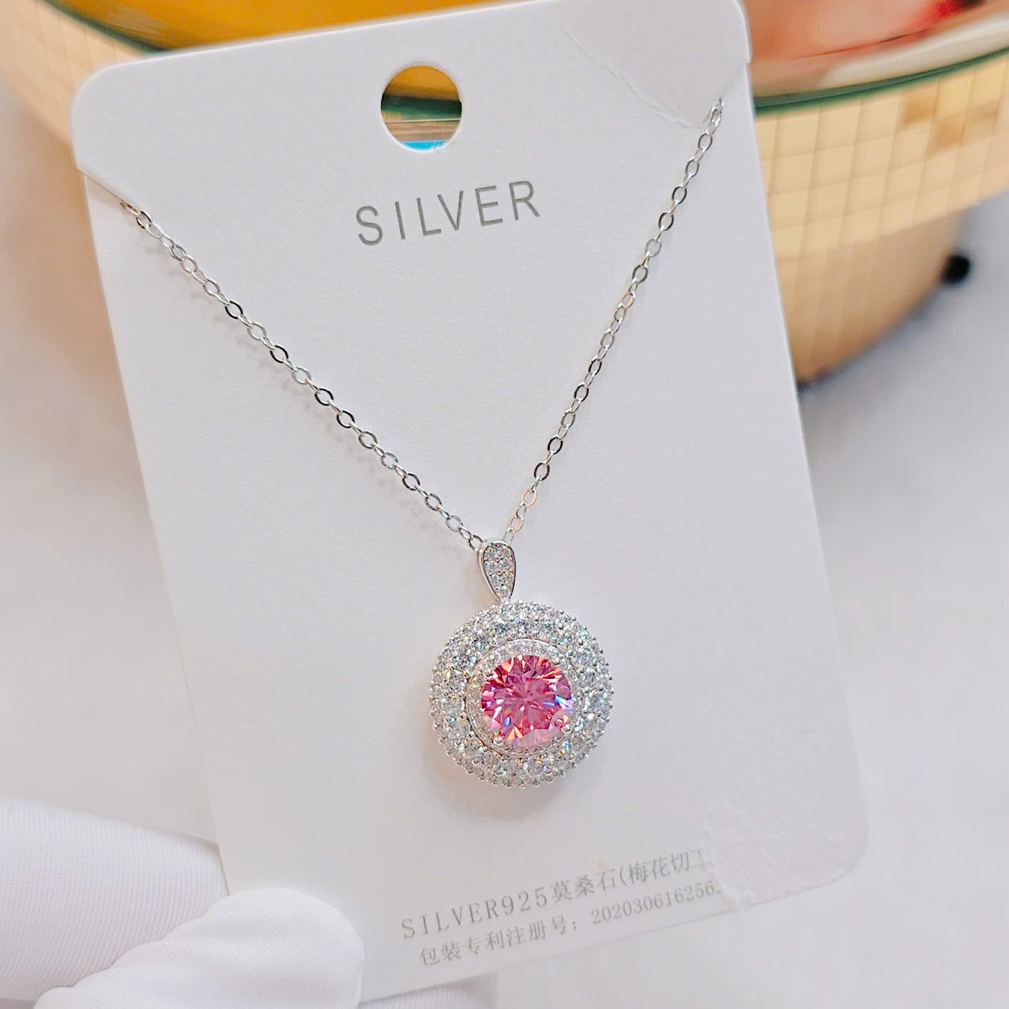 2 Carat Moissanite Pendant Necklace in S925 Silver