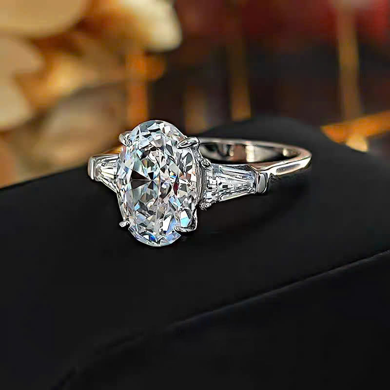 Italian Silver Ring with Sophisticated Oval Design