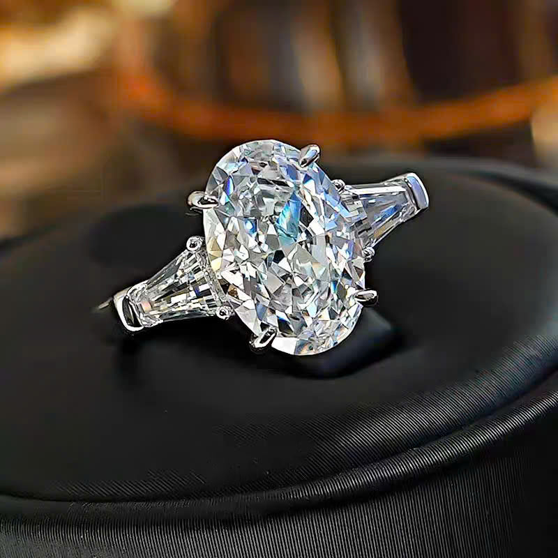 Italian Silver Ring with Sophisticated Oval Design